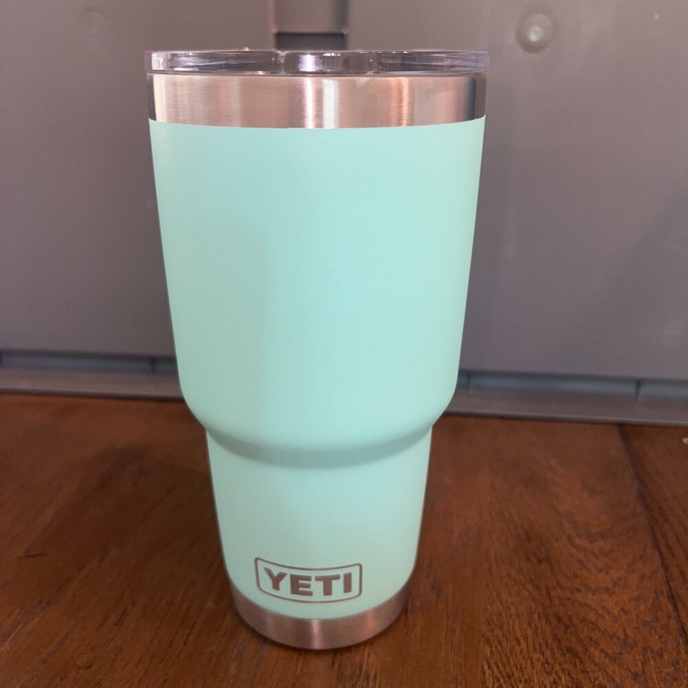 YETI Rambler Stainless Steel Tumbler with Magslider Lid 30oz Seafoam - Picture 2 of 7